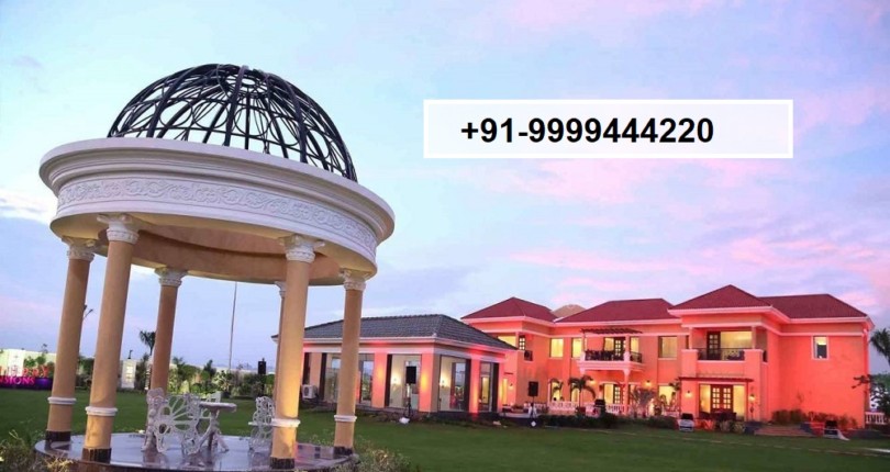 Buy Gaur Mulberry Mansion Creates luxurious Villas with Great Ambience