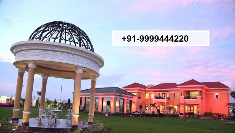 Buy Gaur Mulberry Mansion Creates luxurious Villas with Great Ambience