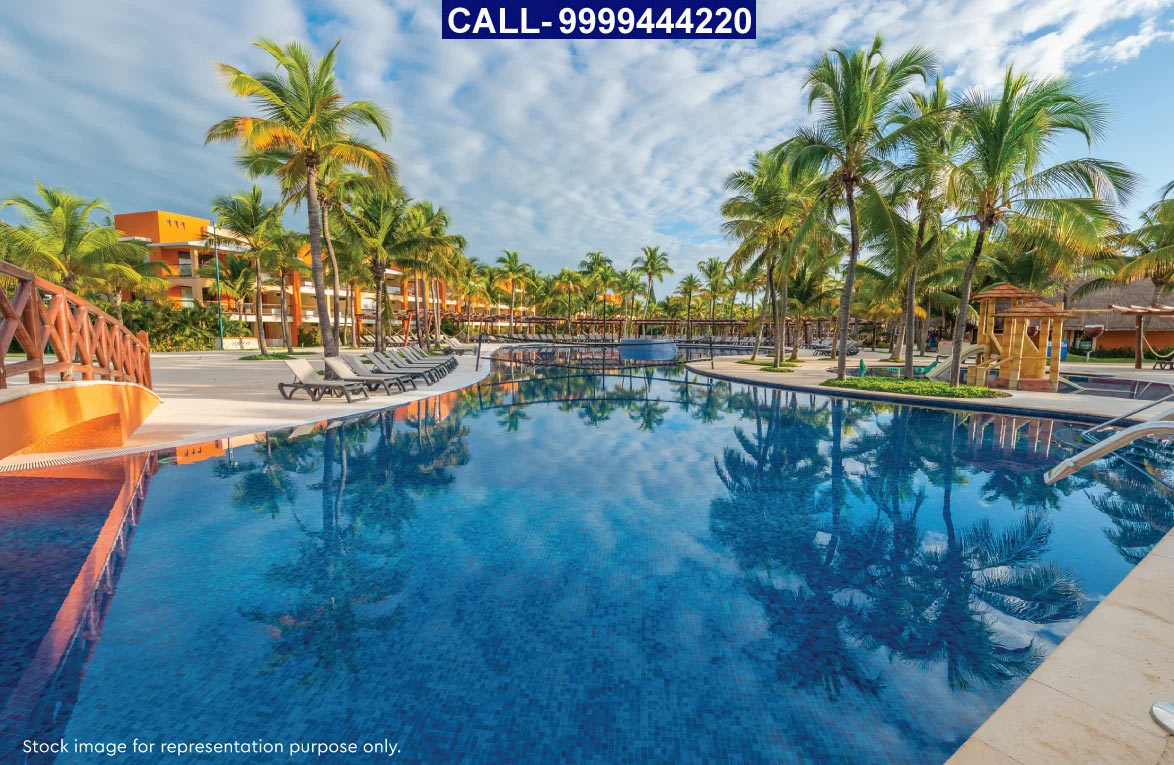 4 BHK Luxury Apartments in Noida Godrej Tropical Isle 146